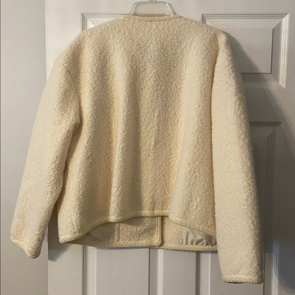 Future Collective Cozy Cream Jacket with Gold Buttons size 1X excellent cond - Picture 6 of 12